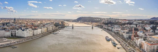Tiro Aéreo Drones Del Puente Szchenyi Sobre Danubio Budapest Mañana — Foto de Stock