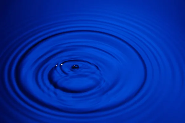 Primer Plano Anillos Agua Onda Azul Macro Circle Reflexiones Piscina —  Fotos de Stock