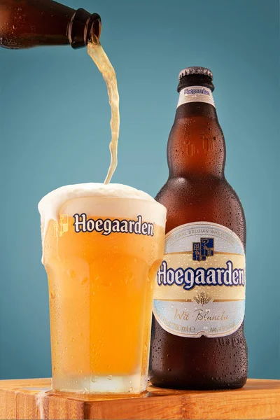 Beer Bottle Hoegaarden Wit Blanche Original Glass Filled Beer — Stock Photo, Image