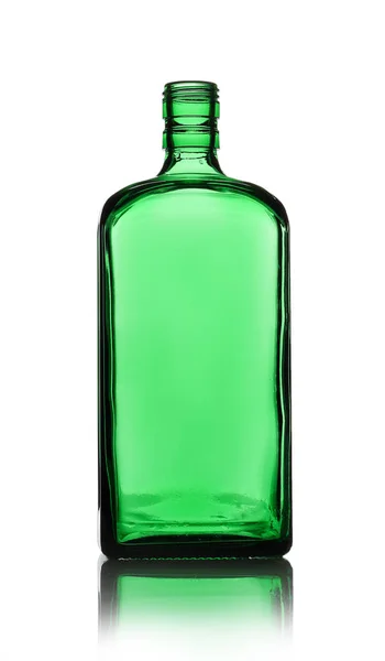 Töm glas flaska för drycker på vit botten. — Stockfoto