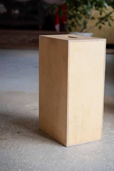 애플 박스는 영화 제작에 각각 구멍이있는 나무 상자입니다.. — 스톡 사진