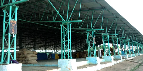 District Katni India August 2019 Iron Poles View Warehouse Wheat — 图库照片