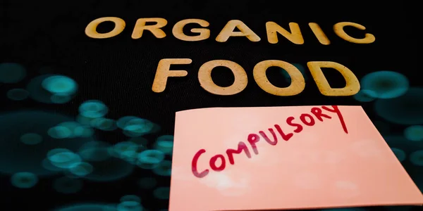 Alimento Orgánico Palabra Obligatoria Que Muestra Pizarra Negra Para Aprendizaje —  Fotos de Stock