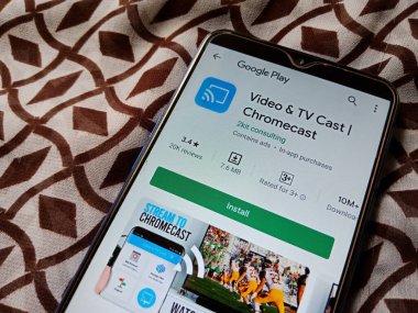 DISTRICT KATNI, INDIA - MAYIS 04, 2020: Video ve TV, teknolojik farkındalık için Google oyun mağazası portalında sunulan akıllı telefon android uygulaması.