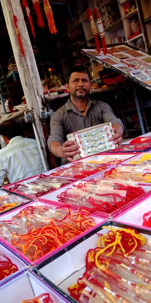 District Katni India August 2019 Indian Village Shopkeeper Selling Beautiful — Stock Photo, Image