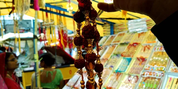 District Katni Índia Agosto 2019 Rakhi Artesanal Pendurado Venda Mercado — Fotografia de Stock