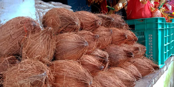 District Katni India October 2019 Coconuts Kept Hindu Temple Street — Stok Foto