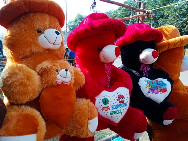 Distrikt Katni Indien Dezember 2019 Eine Gruppe Großer Teddybären Hängt — Stockfoto