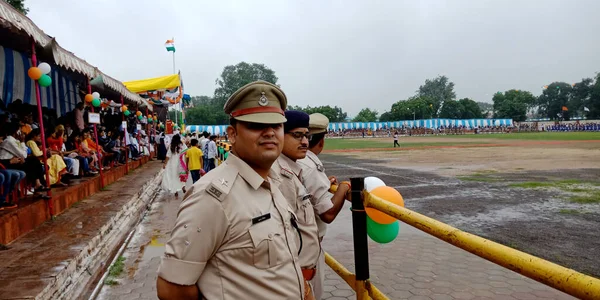KITY KATNI, INDIA - 15 AĞUSTOS 2019: Bağımsızlık Günü programında görevli Hint polis memurları.