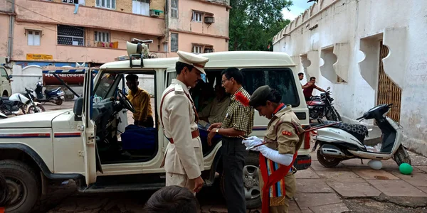 City Katni India Sierpnia 2019 Indyjskie Siły Policyjne Dgp Stojące — Zdjęcie stockowe