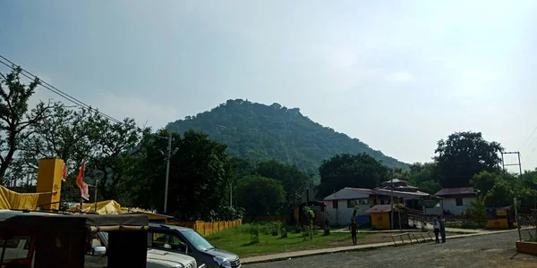 インドのディストリクト サトナ山 2019年9月13日 ヒンズー教の宗教で丘の駅の画像Mahar Sharda Mata寺院 — ストック写真