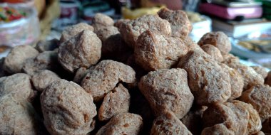 soya fasulyesi parçaları markalaşma promosyonu için yakın plan resimde sunuldu.