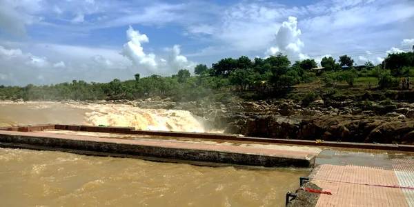 Río Bosque Profundo Vista Cascada Salvaje Bosque Río Paisaje Salvaje — Foto de Stock