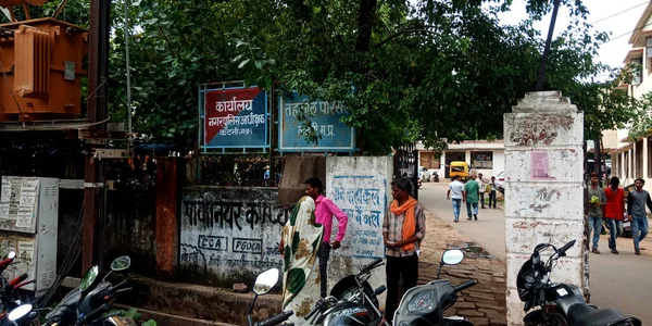 District Katni India Juli 2019 Polisinspektör Byggnadsbild Väg Sida Himmel — Stockfoto