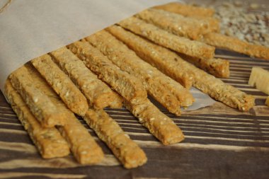 Peynir çubukları. El yapımı fırın ürünleri 