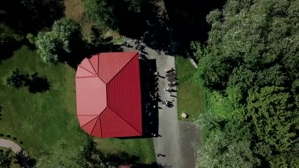 Prados Verdes Com Casas Vista Aérea — Vídeo de Stock