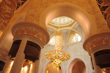 Şeyh Zayed 'in güzel iç mekanı Büyük Cami Merkezi Abu Dabi, Uae