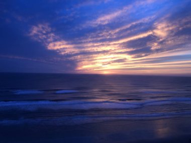 Kasırgadan önceki gökyüzü. 