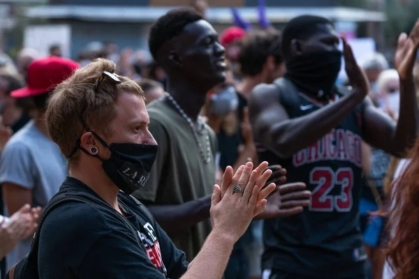 Palma Majorca Spain June 2020 White Man Face Mask Clapping — Stock Photo, Image