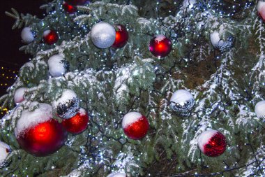 Noel ağacı oyuncak dekorasyon kar