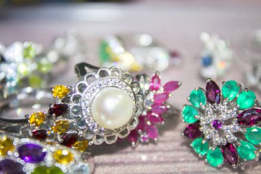 Gümüş Takı modeli yüzük moda