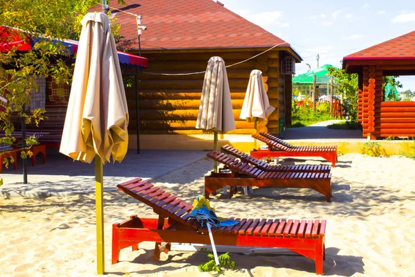 Lounge Chair Umbrella Sand — Stock Photo, Image