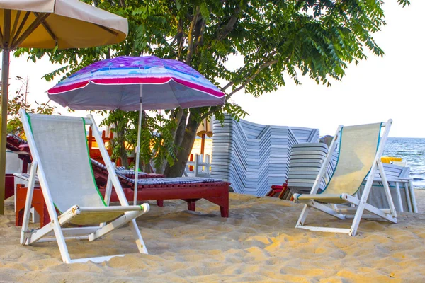 Lounge Chair Umbrella Sand — Stock Photo, Image