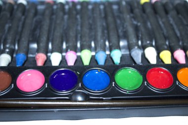 Pastel kalemler renk paleti