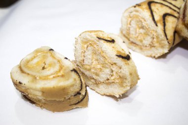 Ekmek pasta bisküvi rulo