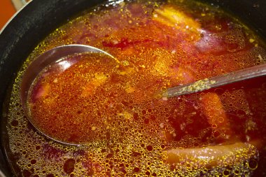 Tencere çorba Pancar çorbası ile