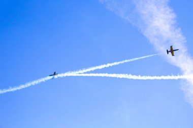 akrobatik gökyüzü hava gösterisi