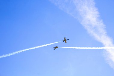 akrobatik gökyüzü hava gösterisi