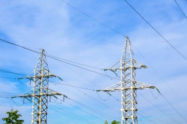 Elektrikli tel kuleleri İnşaat