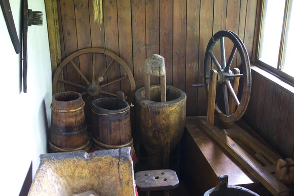 Spinning Wheel Detail Ancient Craftsmanship Thread Manufacturing — Stock Photo, Image