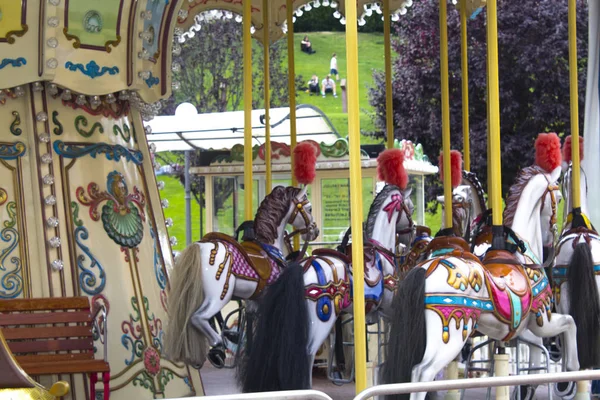 Carrusel Caballos Carnaval Atracción Tradicional — Foto de Stock