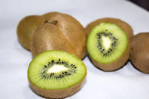 Kiwi Tranche Fruits Fond Blanc — Photo