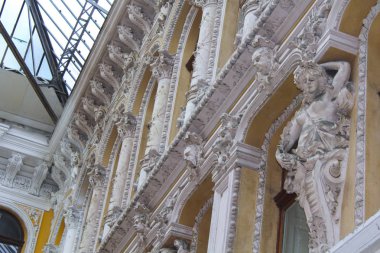 Barok heykelin süs mimari yapı