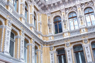 Barok heykelin süs mimari yapı