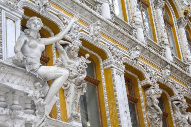 Barok heykelin süs mimari yapı