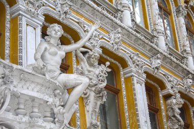 Barok heykelin süs mimari yapı