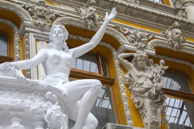 Barok heykelin süs mimari yapı