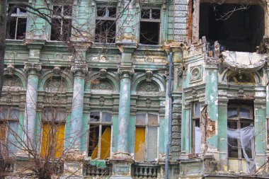 Barok yapı harap eski cephe