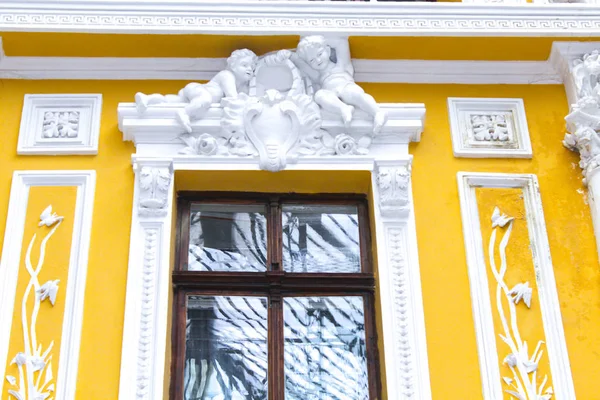 Ventanas Edificio Barroco Estatua Ornamento Arquitectura — Foto de Stock