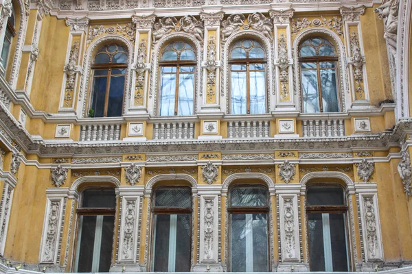 Barok heykelin süs mimari yapı