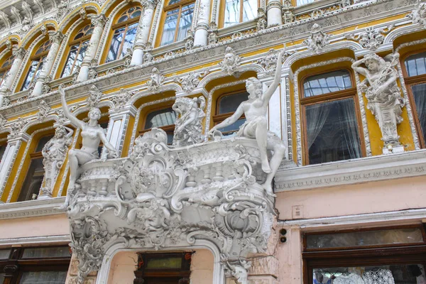 Gebäude Barocke Statue Ornamentarchitektur — Stockfoto
