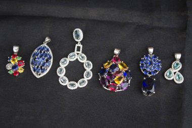 Gümüş mücevher kolye tarzı moda
