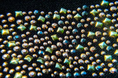 Arkaplan tasarımı dokusu, dekoratif işlemeli taşlı mavi kumaş, kristalli kumaş zemin