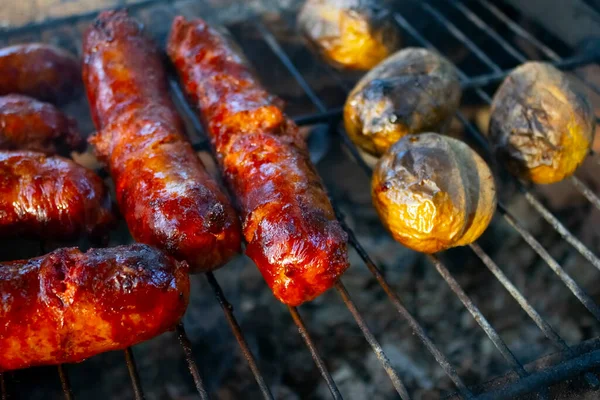 Homemade Tasty Fried Pork Sausages Grill Metal Grid Grilling Hot — Stock Photo, Image
