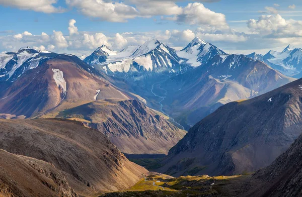 Bergslandskap Snötäckta Toppar Glaciärer Bergsklättring Och Bergsklättring — Stockfoto