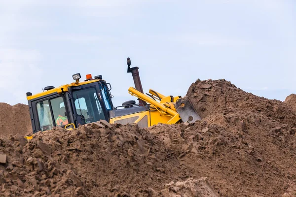 Earthworks Construction Heavy Dozer Operating Machine Pushing Sand Closeup Photo — Stock Photo, Image
